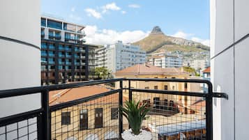 Luxury Studio | Balcony
