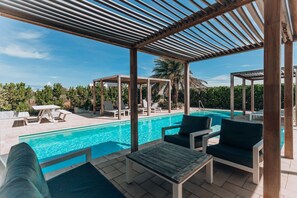 Outdoor pool - Tuscany Residence Aruba  (Noord)