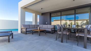 Luxury Villa, 3 Bedrooms, Private Pool | Dining room