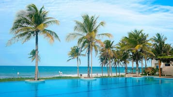 Apartment | Pool | 3 outdoor pools