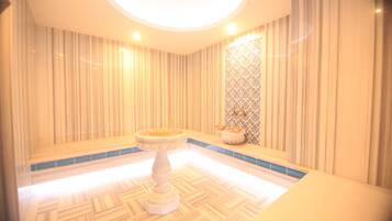 Couples treatment room(s), sauna, steam room, Turkish bath/hammam