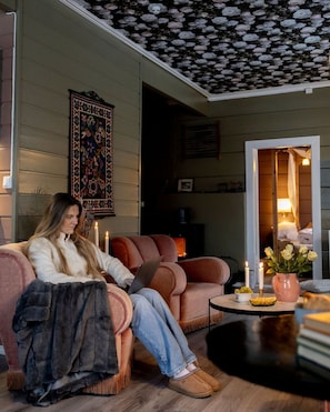 Superior House | Living area