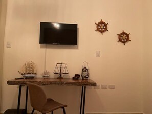 Ropa de cama de alta calidad y minibar 