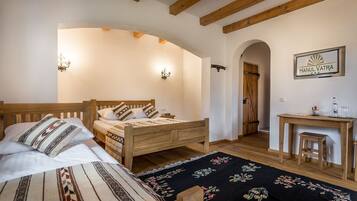 Soundproofing, free WiFi, bed sheets