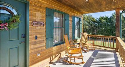 Peaceful Cabin Retreat on 5 acres - 25 mins from DT Clarksville