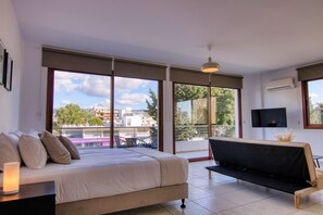 View from room - Phaedrus Living City Flat Palas 103 (Paphos)