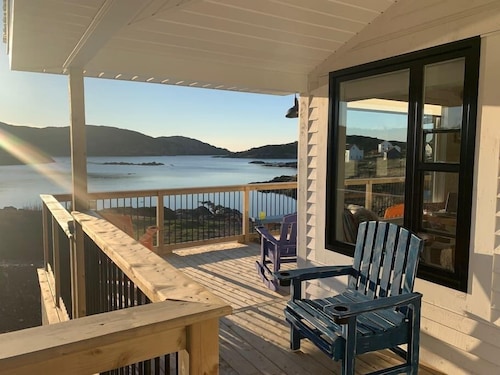 Spencer Salt-Side Cottage (Salt Harbour)