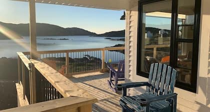 Spencer Salt-Side Cottage (Salt Harbour)