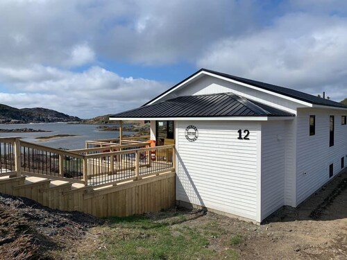 Spencer Salt-Side Cottage (Salt Harbour)