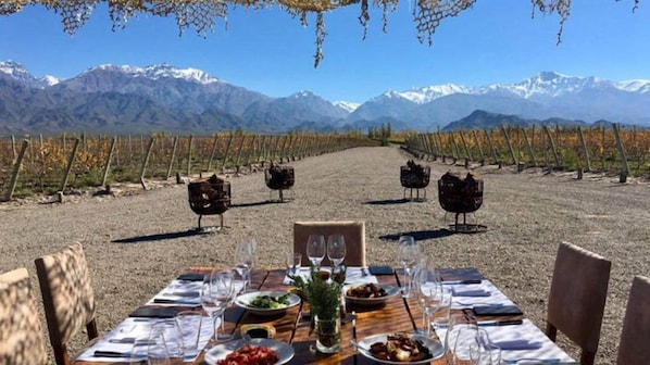 Exterior - Amplia e iluminada casa en Mendoza (Mendoza)