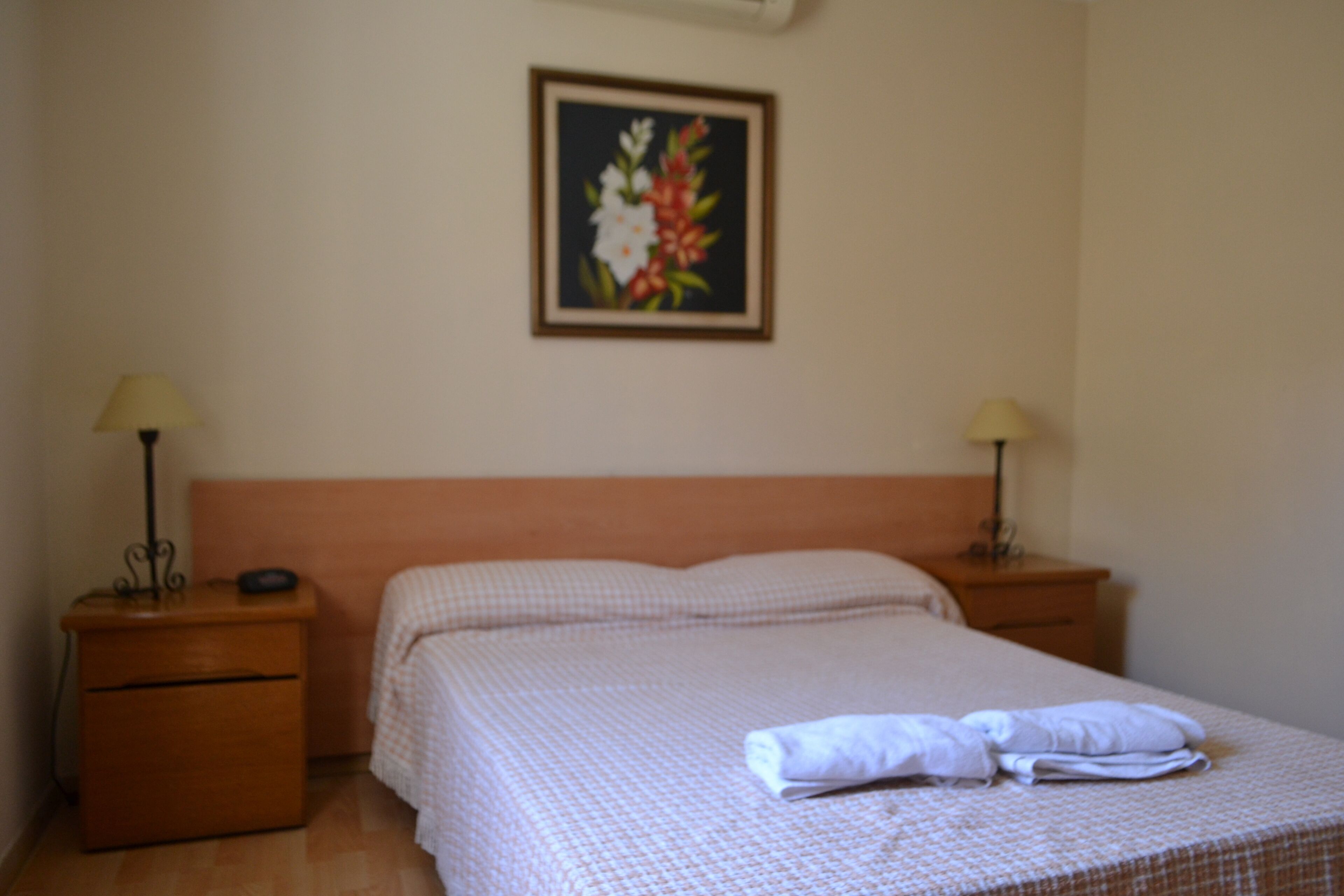 Standard-Haus, 3 Schlafzimmer, 2 Bäder | 3 Schlafzimmer, Bügeleisen/Bügelbrett, kostenloses WLAN, Bettwäsche