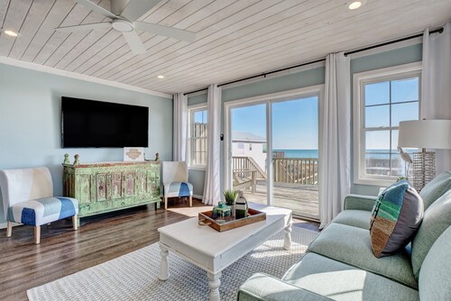 Oceanfront House w/ Direct Beach Access