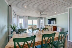 Dining - Oceanfront House w/ Direct Beach Access (North Topsail Beach)
