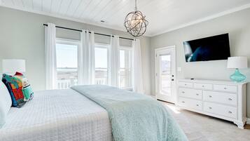 7 soveværelser, skrivebord, strygejern/strygebræt, weekendseng