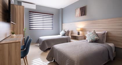 Equipetrol Suites Apart Hotel