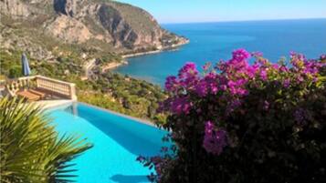 Piscine extérieure, piscine chauffée