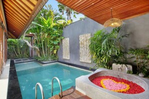 Pool - KL1003- Royal 1 Bedroom Villa in Legian (Kecamatan Kuta Utara)