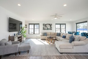 TV, offices - New Hot Tub | Spacious Home | 2 Mi from Downtown (Nashville)