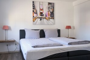 2 bedrooms, WiFi, bed sheets - Ferienwohnung Rebe (Günzburg)