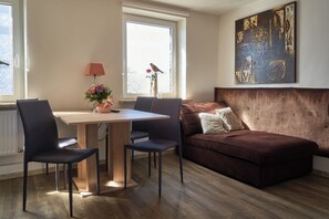 Dining - Ferienwohnung Rebe (Günzburg)