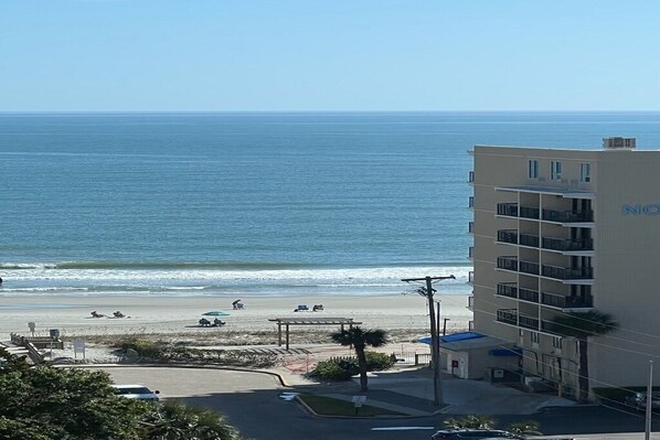 Una playa cerca