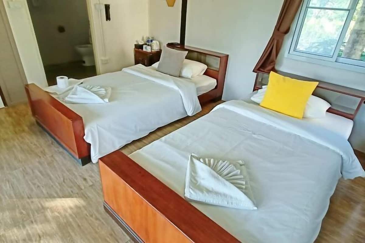 Free WiFi, bed sheets