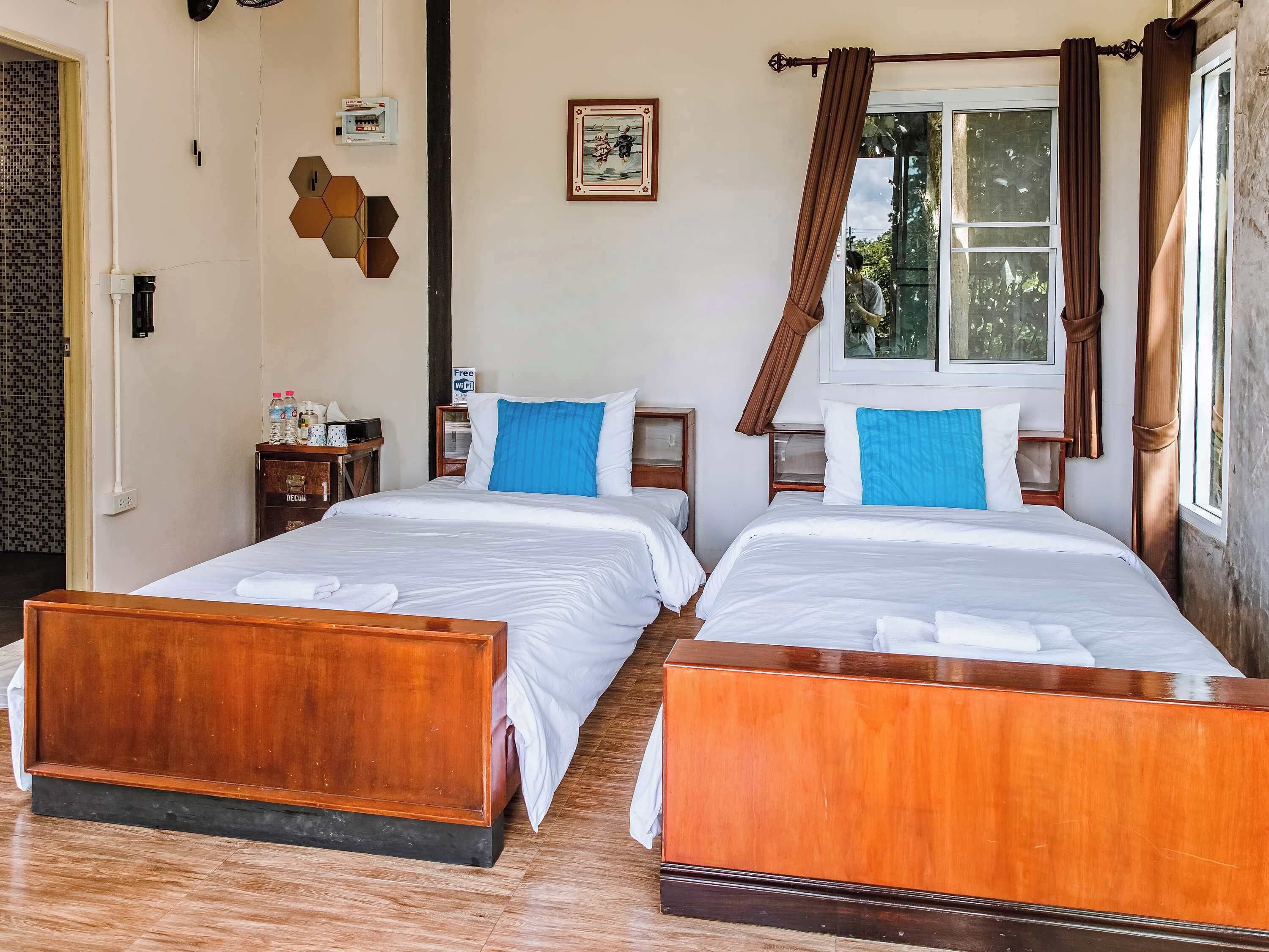 Wi-Fi gratuit, draps fournis