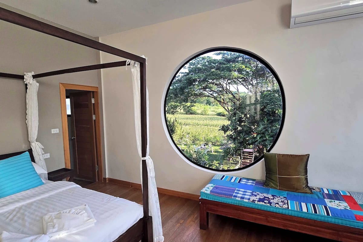 Deluxe Room | Free WiFi, bed sheets