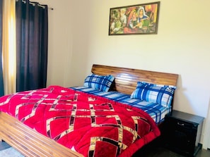 Ropa de cama hipoalergénica, minibar, wifi gratis y ropa de cama