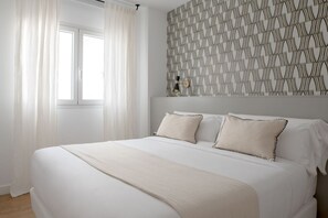 2 bedrooms, iron/ironing board, Internet, bed sheets