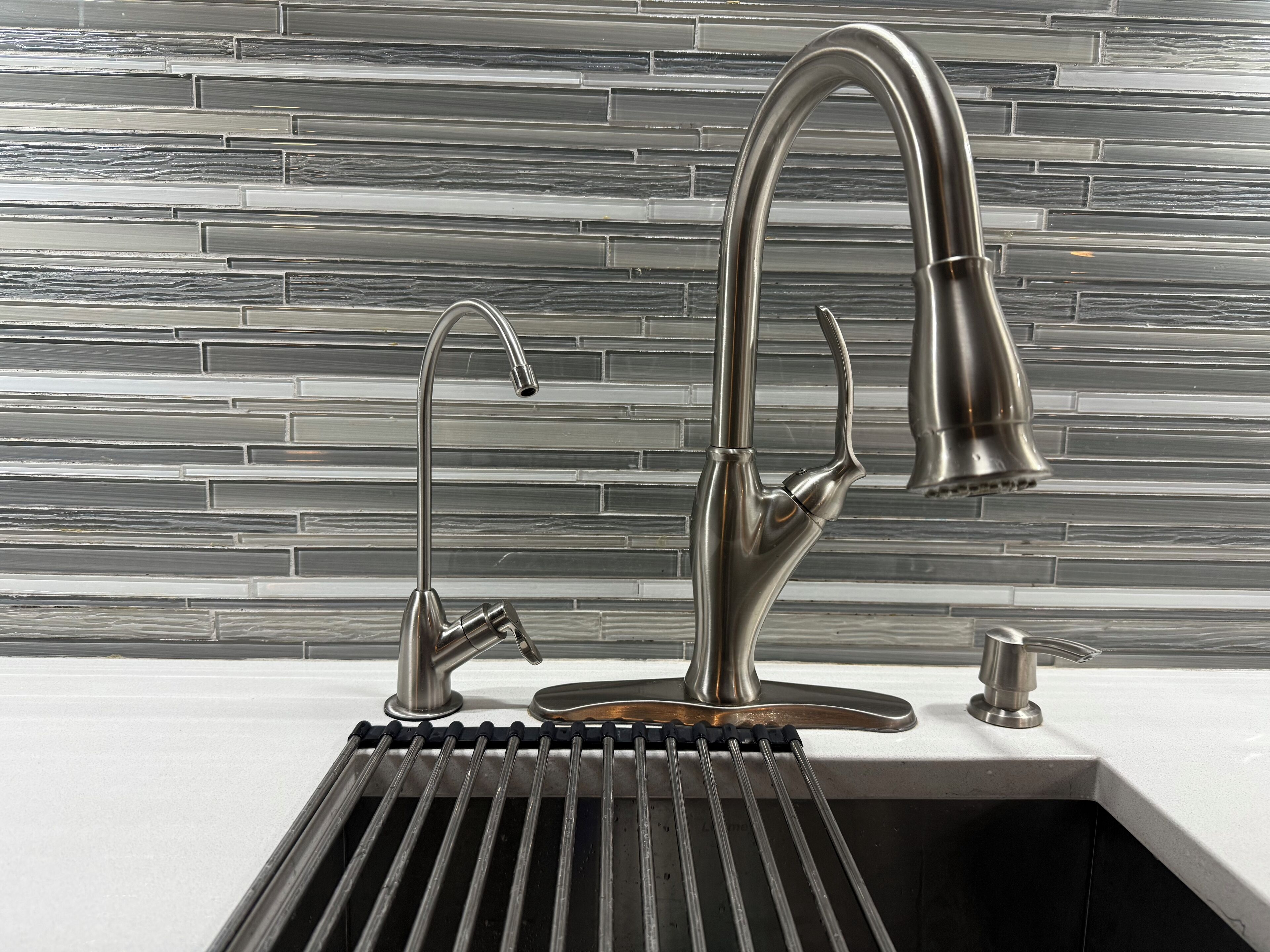 Shower, jetted tub, hair dryer, bidet