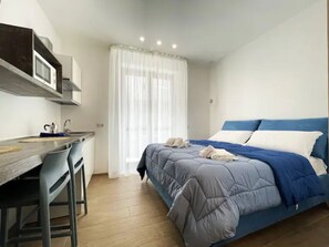 스탠다드 스튜디오 | 책상, 다리미/다리미판, 무료 WiFi, 침대 시트