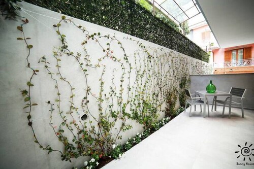 Sunny House