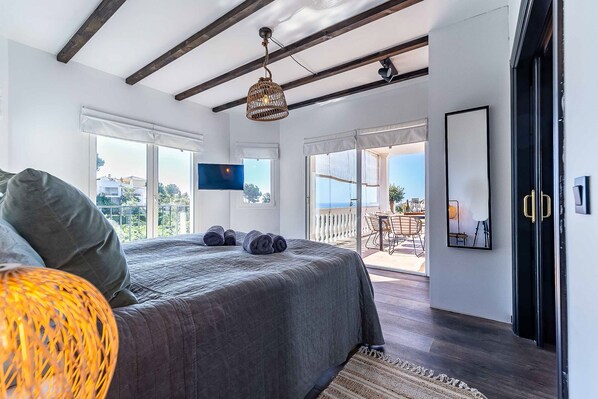 8 多间卧室、熨斗/熨衣板、免费 WiFi、床单