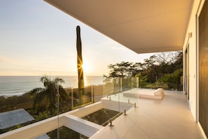 Deluxe Villa | Terrace/patio