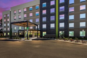 Exterior - Home2 Suites By Hilton Cookeville (Cookeville)