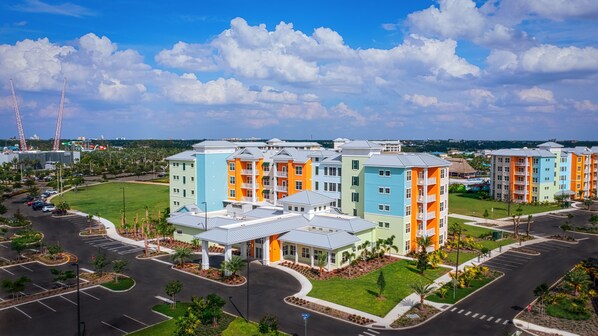 Front of property - Embassy Suites By Hilton Orlando Sunset Walk (Kissimmee)
