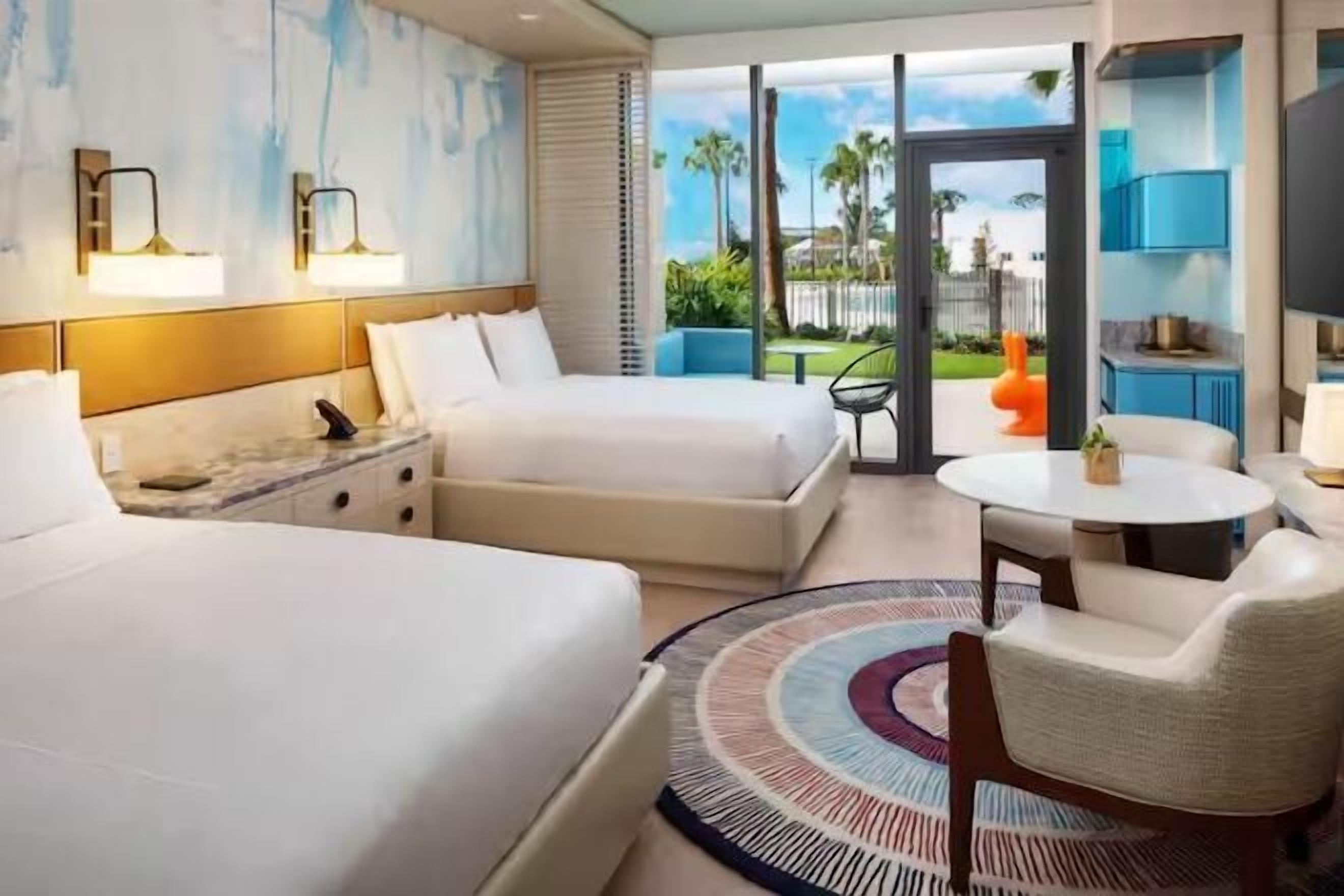 Hypo-allergenic bedding, minibar, in-room safe, desk