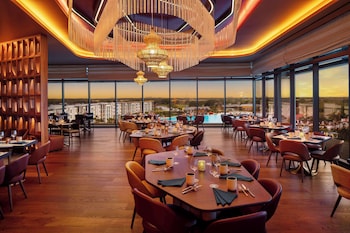 Restaurant on-premise at Conrad Orlando