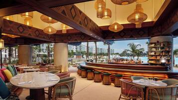 3 bars/lounges, poolside bar