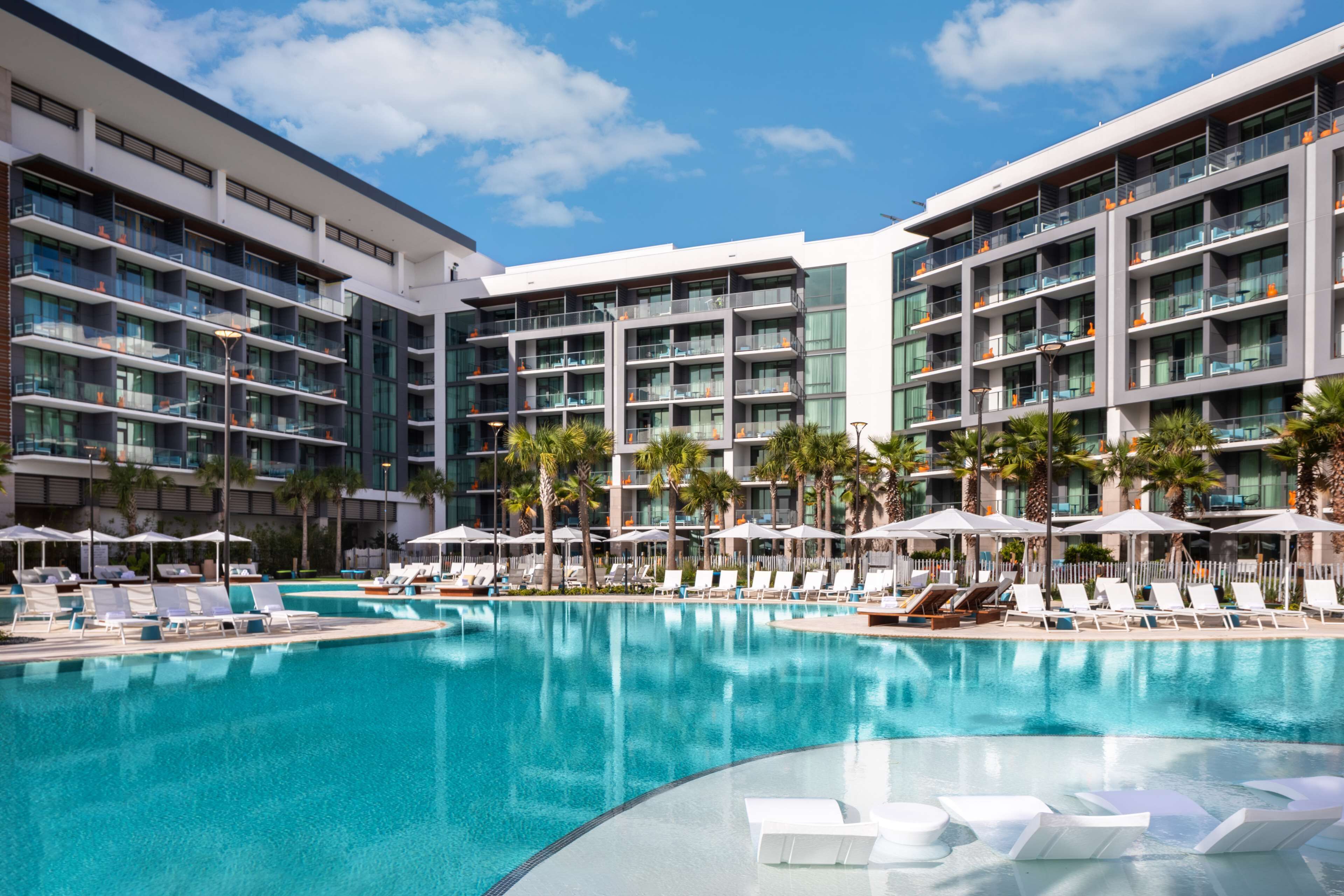 Outdoor pool, cabanas (surcharge), pool umbrellas