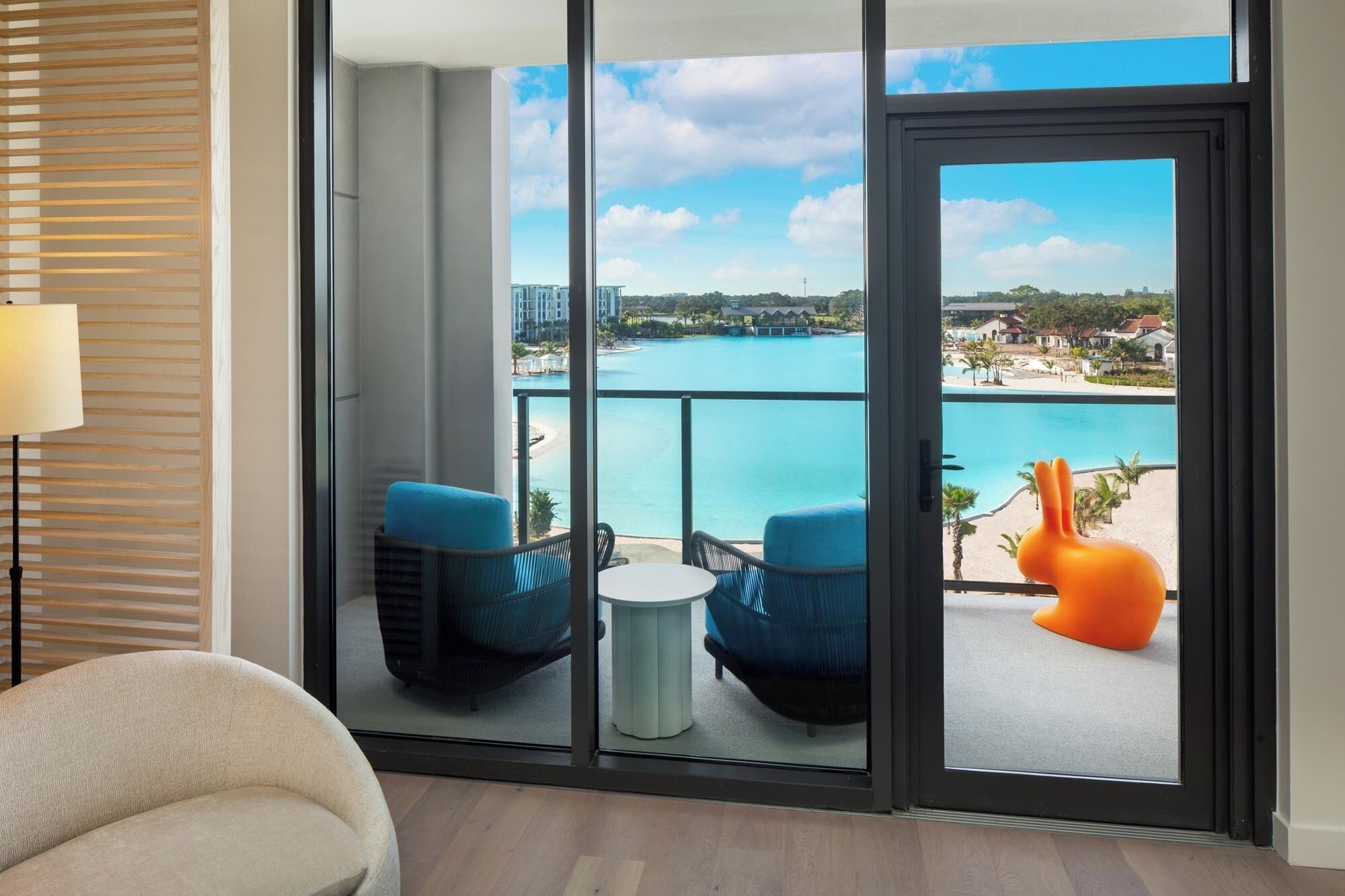 Hypo-allergenic bedding, minibar, in-room safe, desk