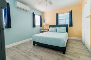 1 chambre, fer et planche à repasser, lit parapluie, Wi-Fi