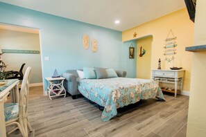 1 bedroom, iron/ironing board, travel crib, WiFi