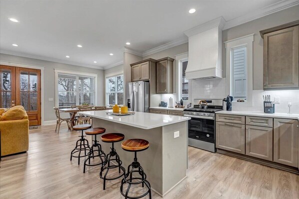 Microwave, oven, stovetop, dishwasher