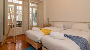 4 habitaciones, tabla de planchar con plancha y wifi gratis 