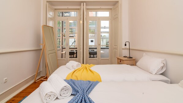 3 bedrooms, iron/ironing board, free WiFi, bed sheets