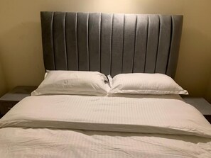 2 Schlafzimmer, Bügeleisen/Bügelbrett, kostenloses WLAN, Bettwäsche