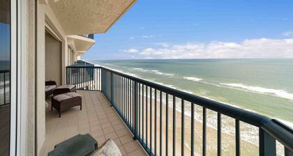 Great ocean view and great location - enjoy the sun, sand and waves