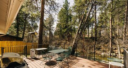 Serene Creek Side Cottage Retreat